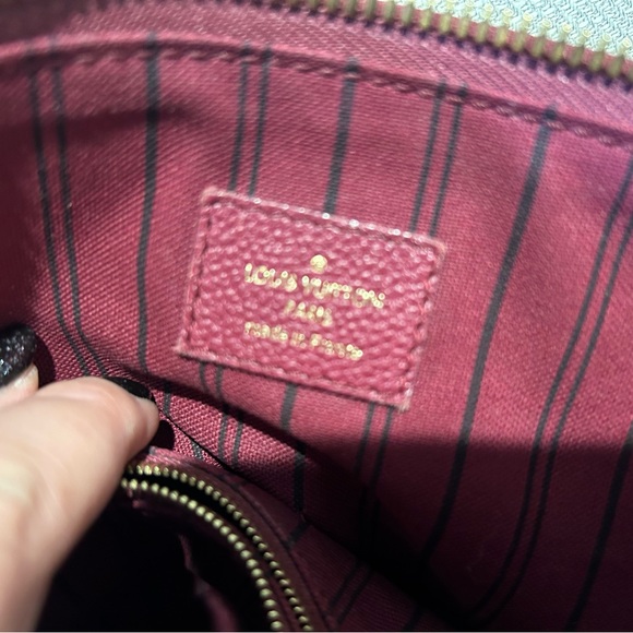 Louis Vuitton empreinte lumineuse PM - Picture 4 of 13